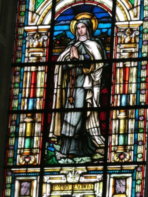 성녀 마르가리타 마리아 알라코크_photo by Sheila1988_in the Church of St Mary of the Assumption in Colnmel_Ireland.jpg
